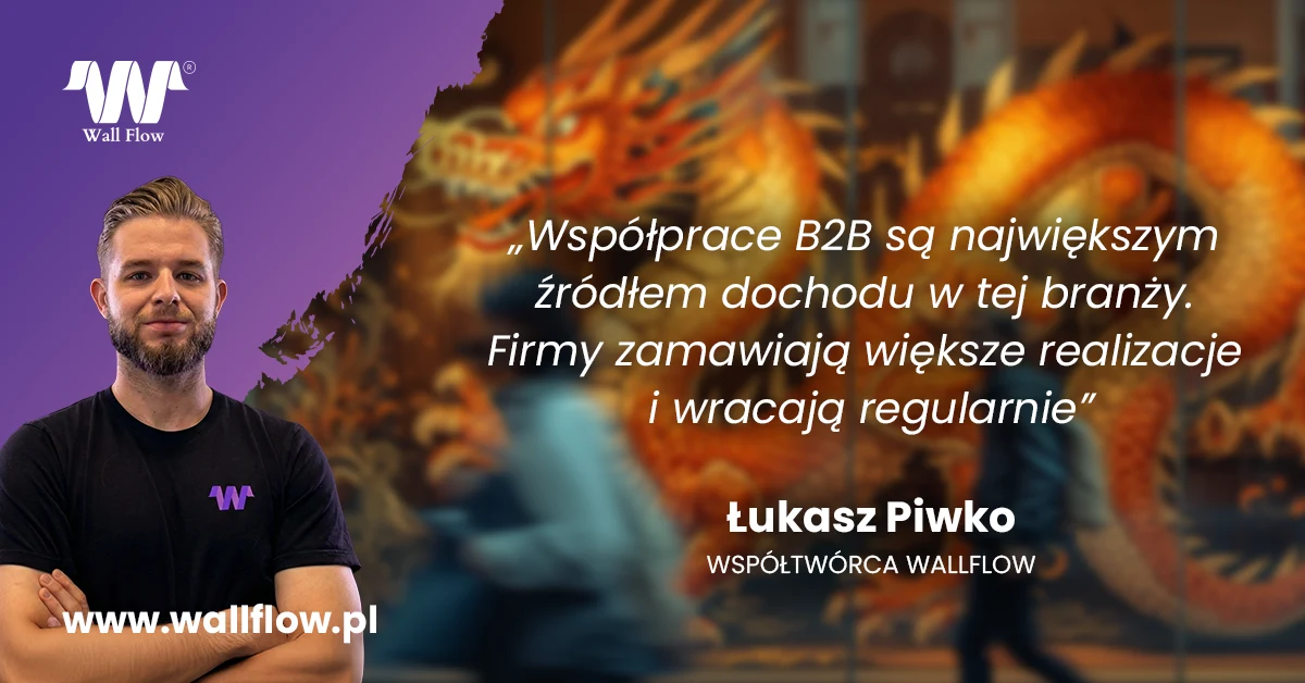 Jak sprzedawac druk scienny firmom. Zacznij biznes z Wallflow i drukarka scienna WallArtis Plus v2. Wypowiedz Lukasza Piwko